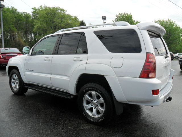 Toyota 4Runner 2005 photo 2