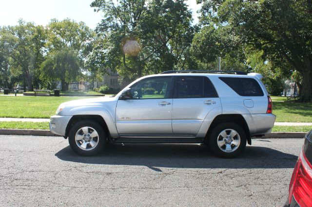 Toyota 4Runner 2005 photo 2