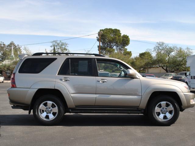 Toyota 4Runner SLT 25 SUV