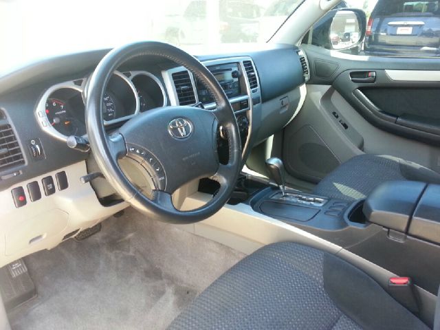 Toyota 4Runner 2005 photo 2