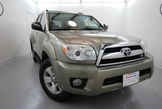 Toyota 4Runner 4WD 4dr Tech Pkg 4x4 SUV Sport Utility