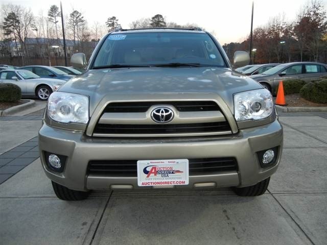 Toyota 4Runner 2008 photo 3