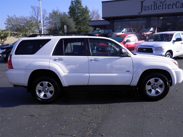 Toyota 4Runner 2008 photo 3