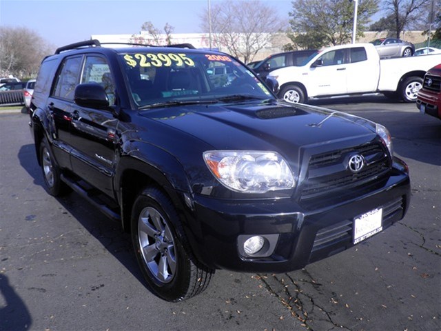 Toyota 4Runner 2008 photo 2