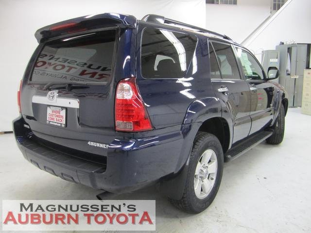 Toyota 4Runner 2008 photo 2