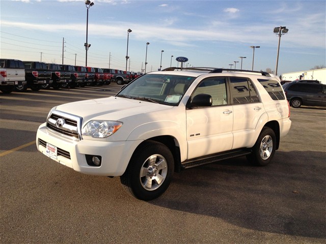 Toyota 4Runner 2008 photo 4