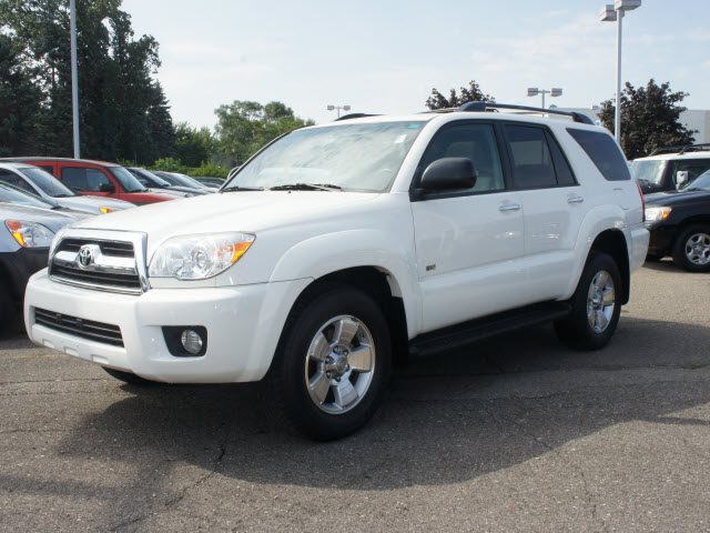 Toyota 4Runner 2008 photo 2