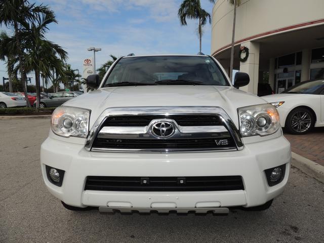 Toyota 4Runner 2008 photo 3