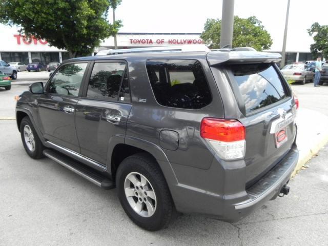 Toyota 4Runner 2010 photo 5