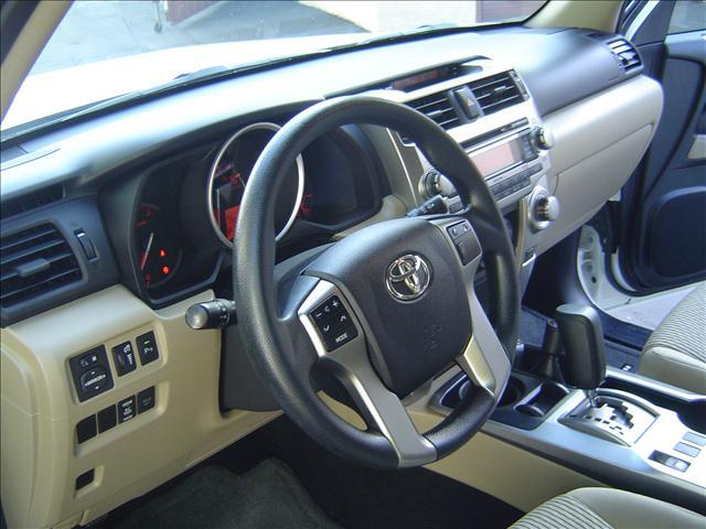 Toyota 4Runner 2010 photo 5