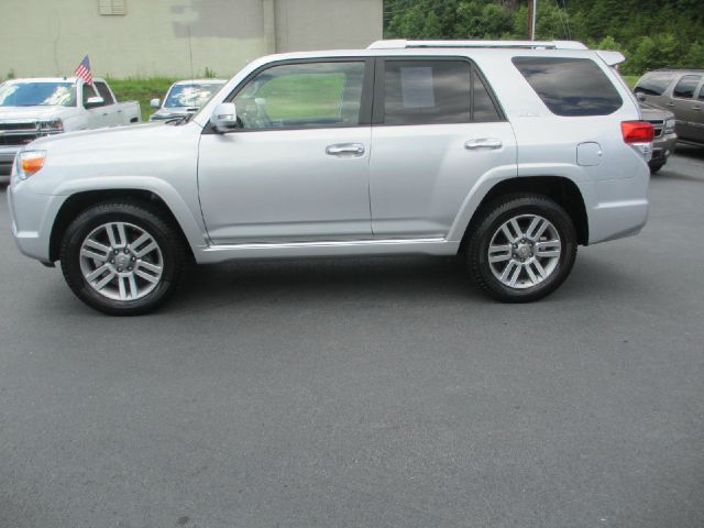 Toyota 4Runner 2011 photo 3