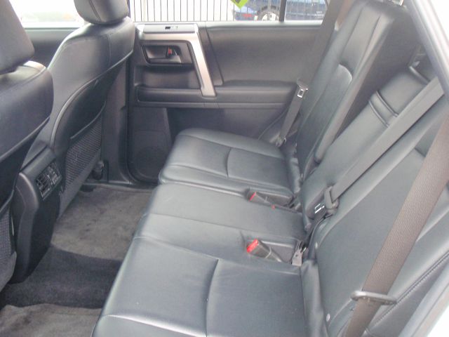 Toyota 4Runner 2011 photo 4