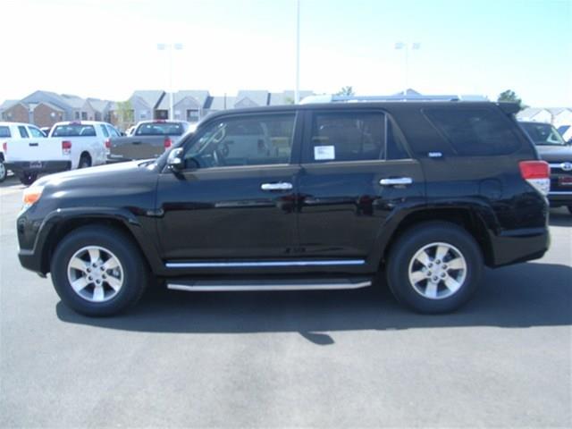 Toyota 4Runner 2013 photo 1