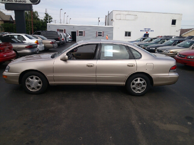 Toyota Avalon 1996 photo 4