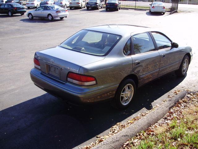 Toyota Avalon 1997 photo 2