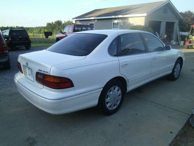 Toyota Avalon 1998 photo 1