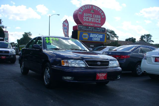 Toyota Avalon 1998 photo 1