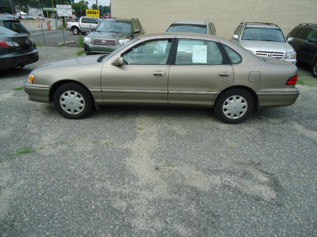 Toyota Avalon 1998 photo 2