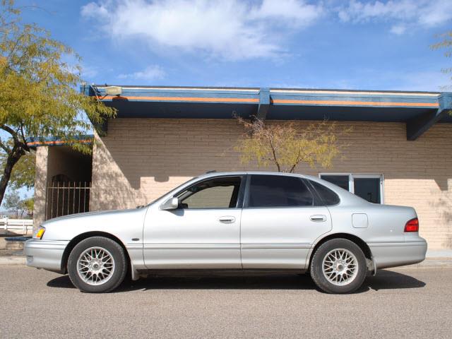 Toyota Avalon 1999 photo 1