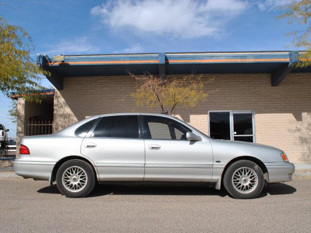 Toyota Avalon 1999 photo 4