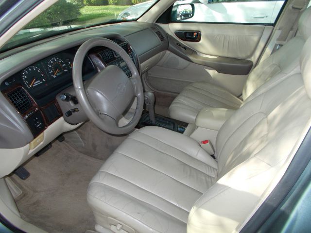 Toyota Avalon 1999 photo 6