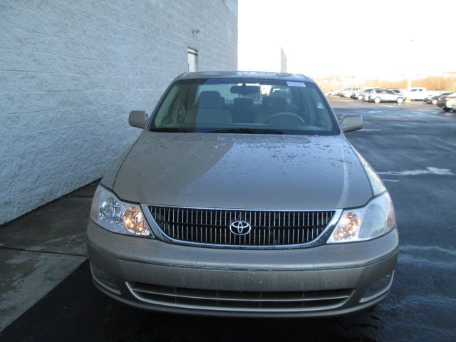 Toyota Avalon 2000 photo 2