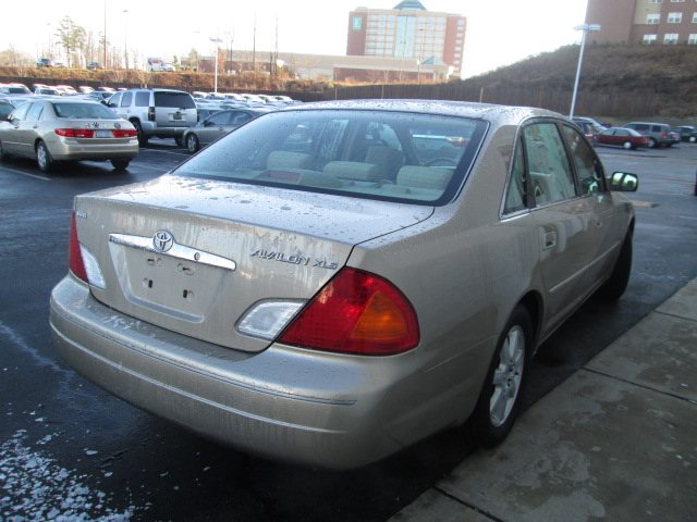 Toyota Avalon 2000 photo 4