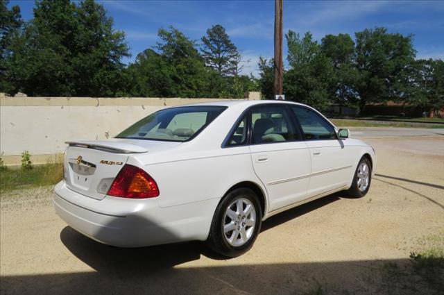 Toyota Avalon Crew Cab 126.0 WB 4WD LT w/1L Sedan