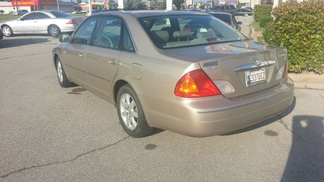 Toyota Avalon 2000 photo 2