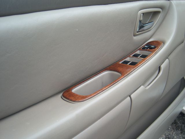 Toyota Avalon 2000 photo 16