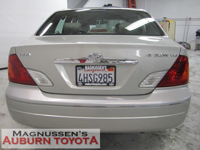 Toyota Avalon 2000 photo 3