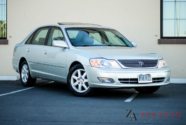 Toyota Avalon 2000 photo 1