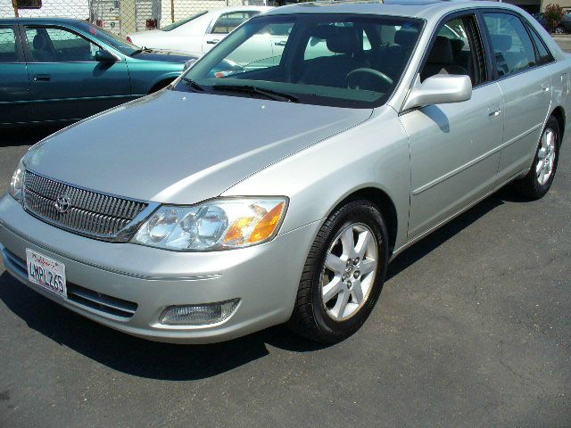 Toyota Avalon 2000 photo 2