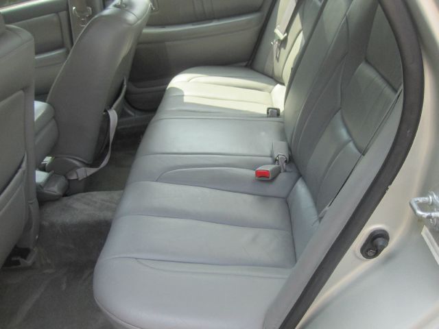 Toyota Avalon 2000 photo 1