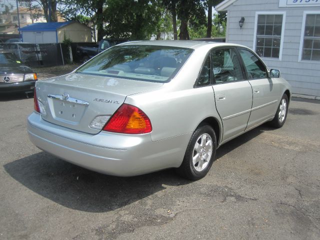 Toyota Avalon 2000 photo 3