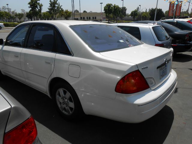 Toyota Avalon 2000 photo 4