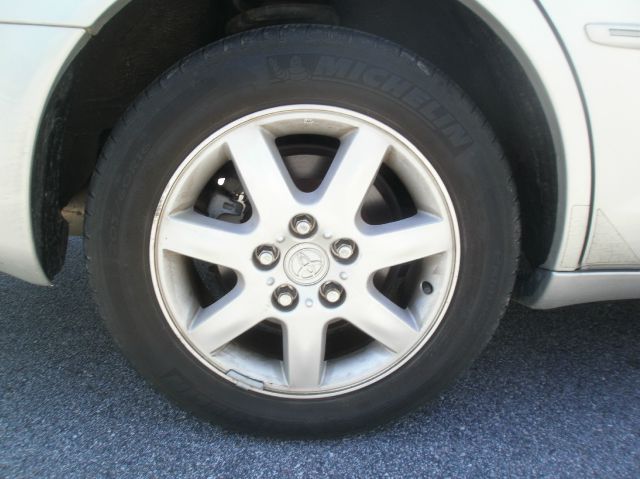 Toyota Avalon 2000 photo 1