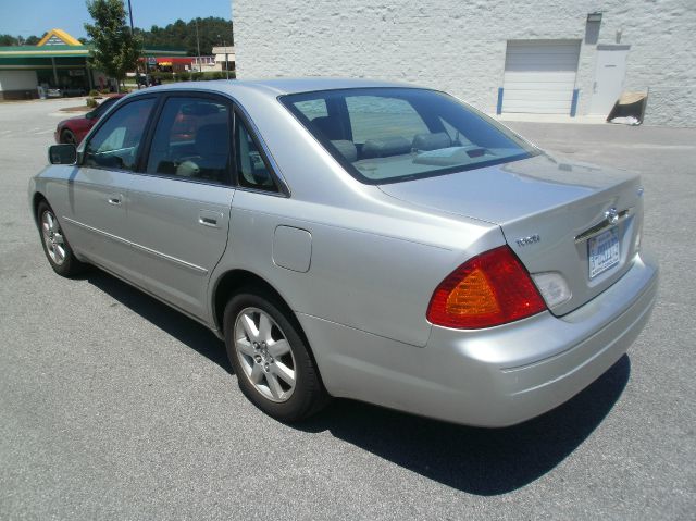 Toyota Avalon 2000 photo 2