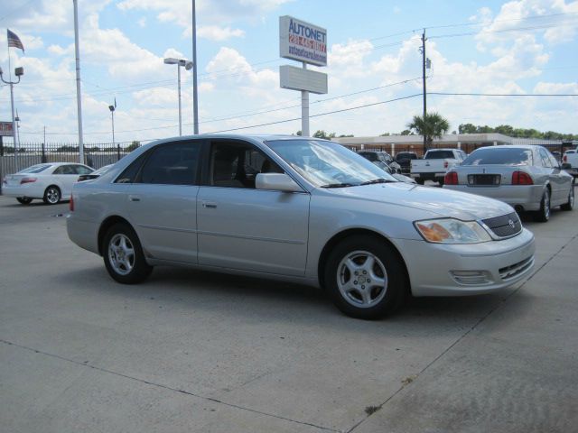 Toyota Avalon 2001 photo 1