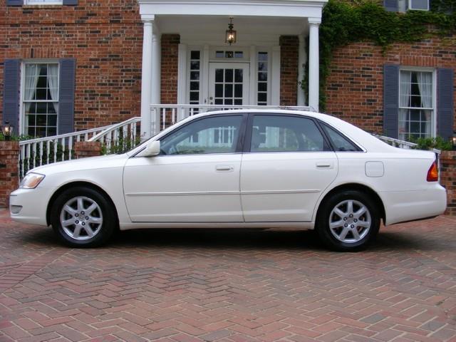 Toyota Avalon 2001 photo 4