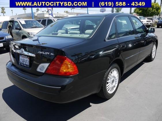 Toyota Avalon 2001 photo 1