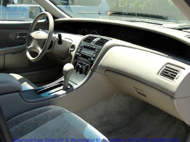 Toyota Avalon 2001 photo 2