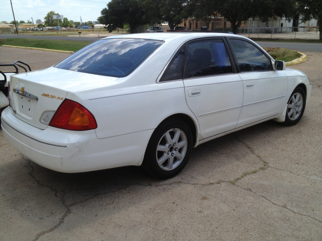 Toyota Avalon 2001 photo 3