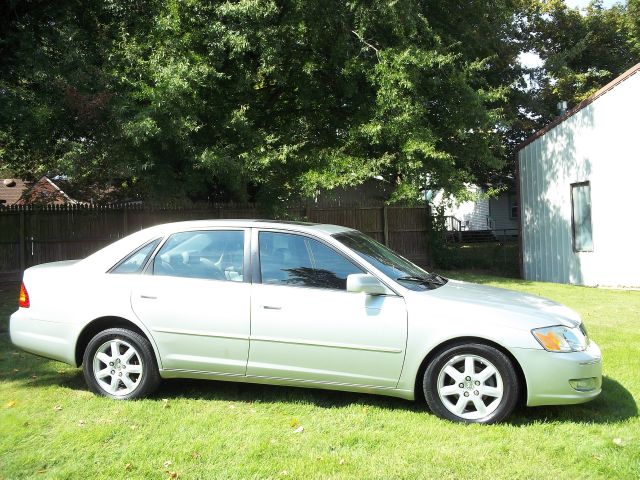 Toyota Avalon 2001 photo 1