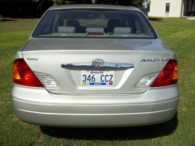 Toyota Avalon 2001 photo 2