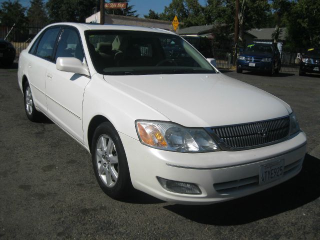 Toyota Avalon 2001 photo 2