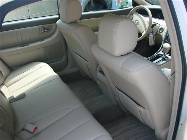 Toyota Avalon 2002 photo 2