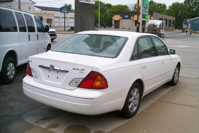 Toyota Avalon 2002 photo 1