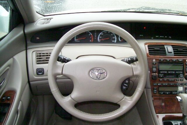 Toyota Avalon 2002 photo 2