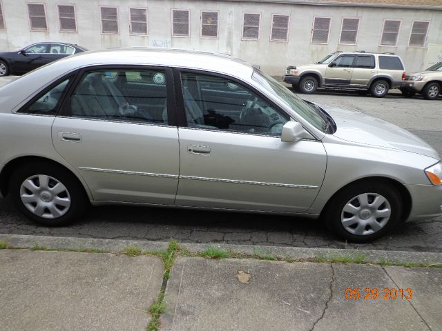 Toyota Avalon Sport 4WD Sedan